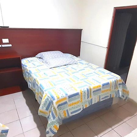 Hotel Ideal, Your House In Реталулеу Екстер'єр фото