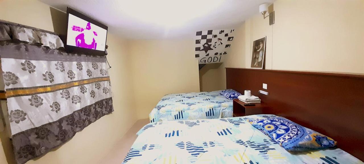 Hotel Ideal, Your House In Реталулеу Екстер'єр фото